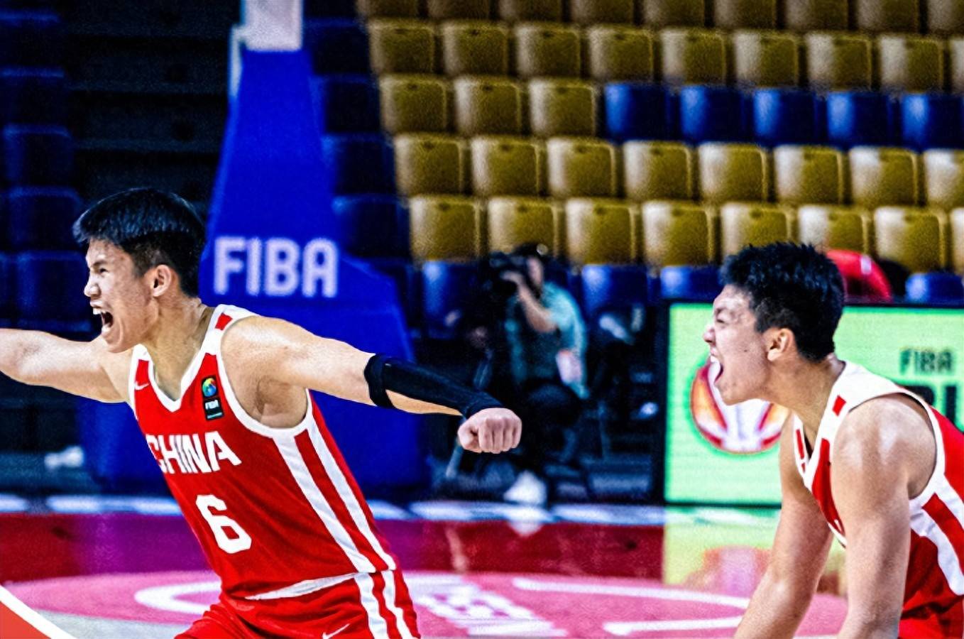 包含亚洲杯赛程吃紧,山东男篮转会期内部沟通,更衣室稳定,临场指挥获称赞的词条 包含亚洲杯赛程吃紧,山东男篮转会期内部沟通,更衣室稳定,临场指挥获称赞的词条