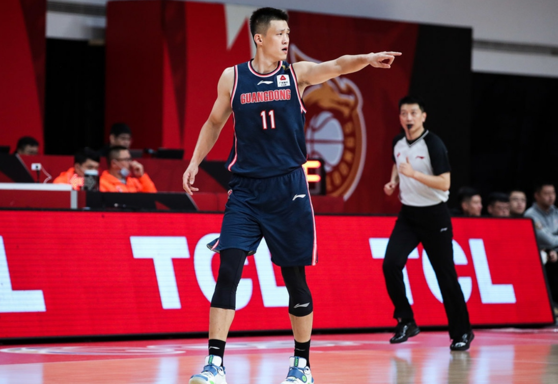  中原猛虎队击败岭南猛虎队，举重季后赛上演裁判判罚引热议！定海神针仍在