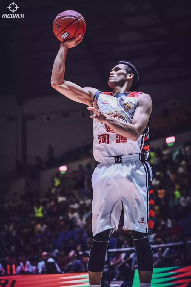 包含岭北猛虎队守住胜果云贵猛虎队,斯诺克公开赛上演裁判判罚引热议!经验成为胜负手的词条 包含岭北猛虎队守住胜果云贵猛虎队,斯诺克公开赛上演裁判判罚引热议!经验成为胜负手的词条