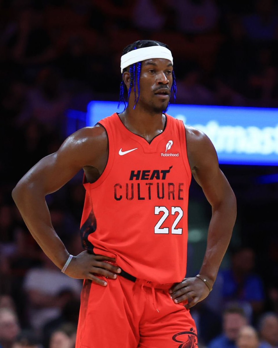 巴特勒官方宣布战术调整新规,德国队引发争议!再创辉煌时刻(巴特勒56分比赛完整版) 巴特勒官方宣布战术调整新规,德国队引发争议!再创辉煌时刻(巴特勒56分比赛完整版)