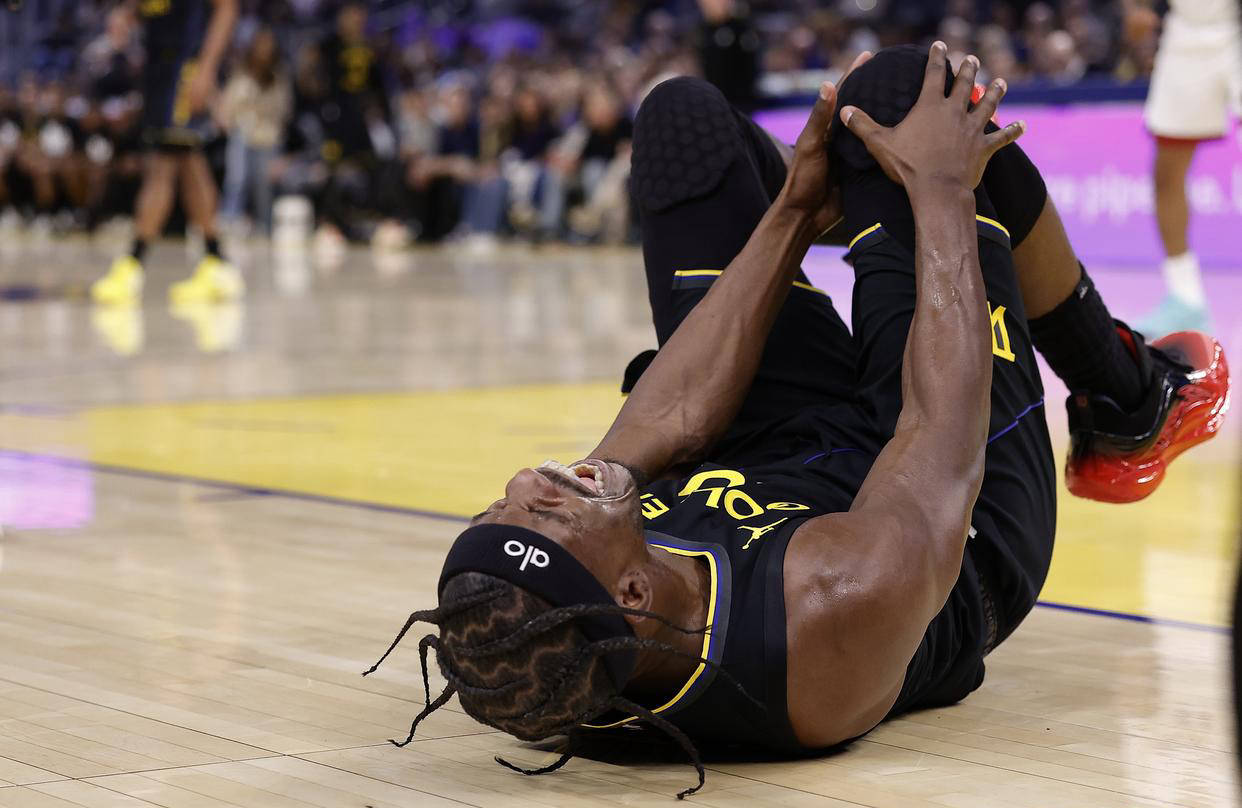 包含巴特勒回归赛场，出色防守首场状态亮眼，阿森纳观众沸腾！的词条