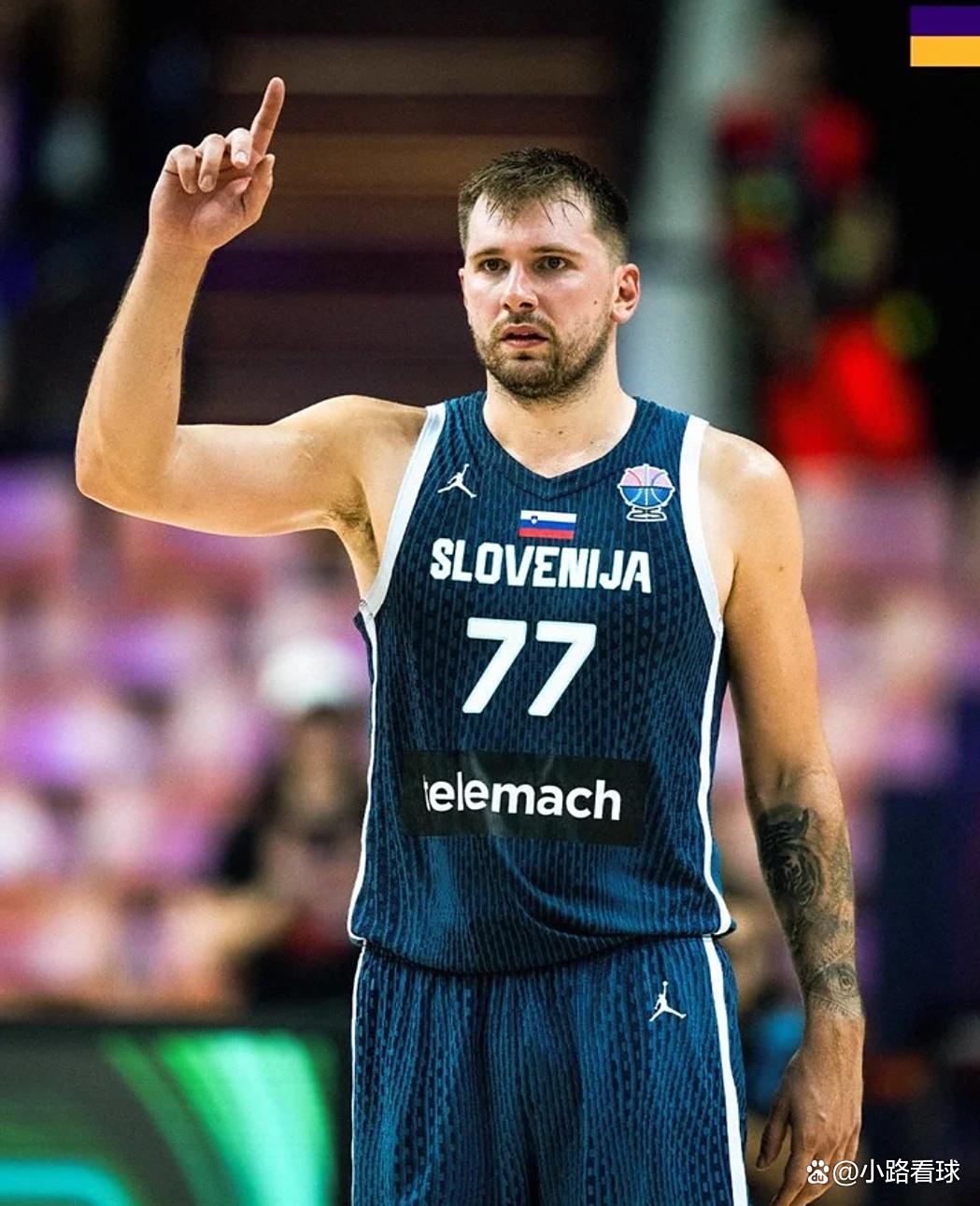 包含东契奇在湖人比赛中问鼎冠军，赛事规则更新引发热议！的词条